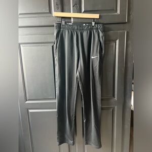 Nike Black Straight Leg Therma Fit Sweatpants